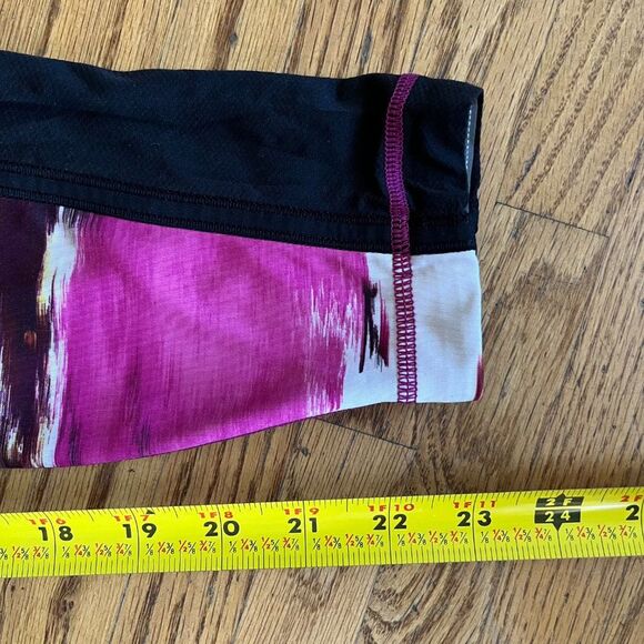 Lululemon Pace Tight Leggings Wind Berry Rumble Leggings Women's Size 4 - Picture 8 of 8
